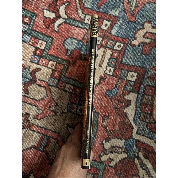 MS. MARVEL 2006 Vol 4 Monster Smash HC Hardcover Greg Horn NEW NM Graphic Novel - Picture 3 of 6